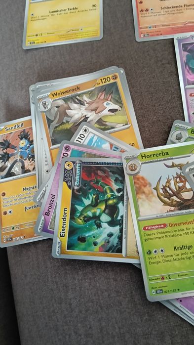 Karty kolekcjonerskie pokemon