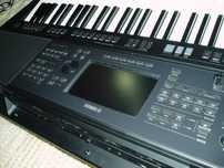 продам синтезатор YAMAHA PSR SX700