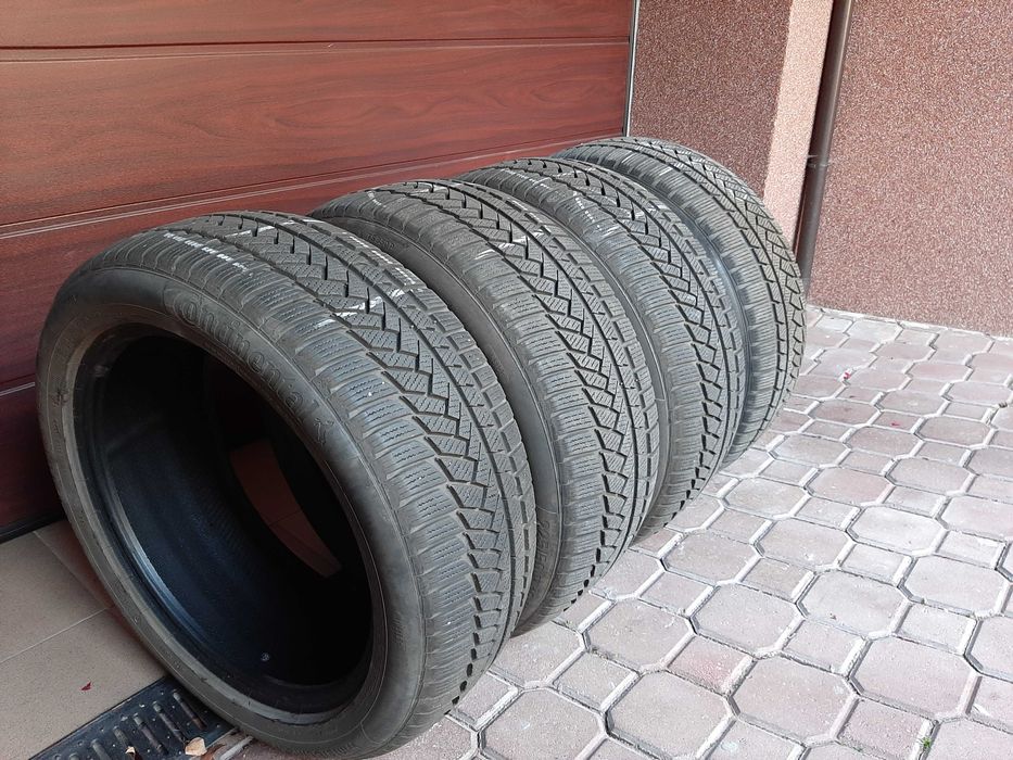 Opony zimowe 4 sztuki Continental rozmiar 225/50 R 18 V XL