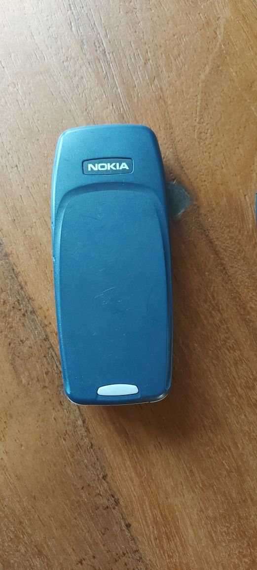 Nokia 3110 z ładowarką