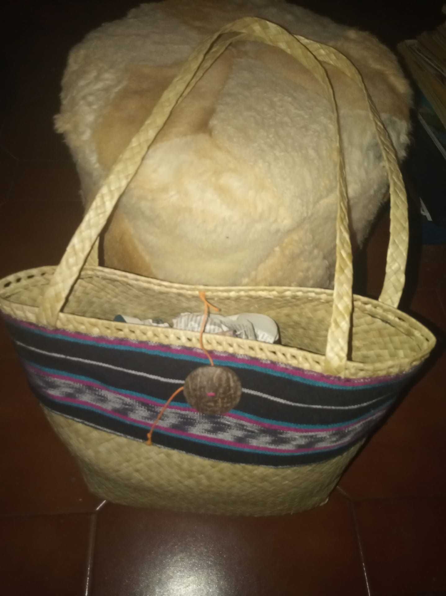 Bolsa com tiracolo de Timor-Leste