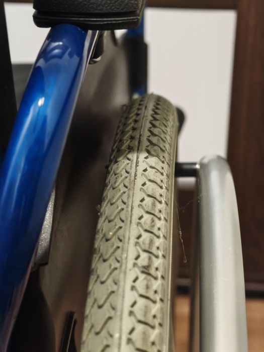 Wózek inwalidzki Vermeiren D200P aluminiowy stop lekki