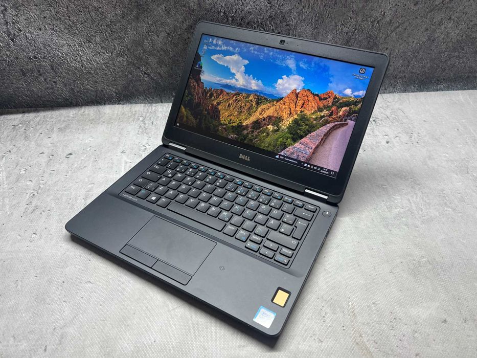 DELL Latitude / i5 6200 2.8GHz / 8GB DDR4 / 256SSD / Win10Pro / 12.5HD