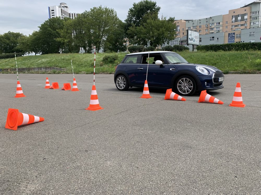 Інструктор, тренер з водіння,приватні заняття на вашому автомобілі.