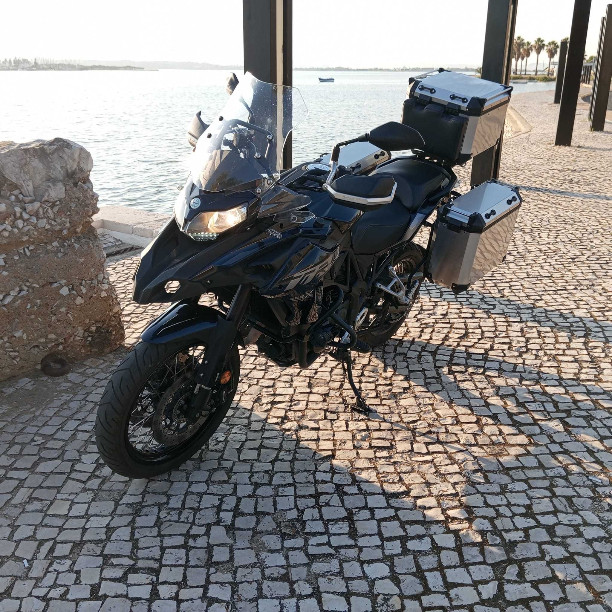 Benelli TRK 502 X