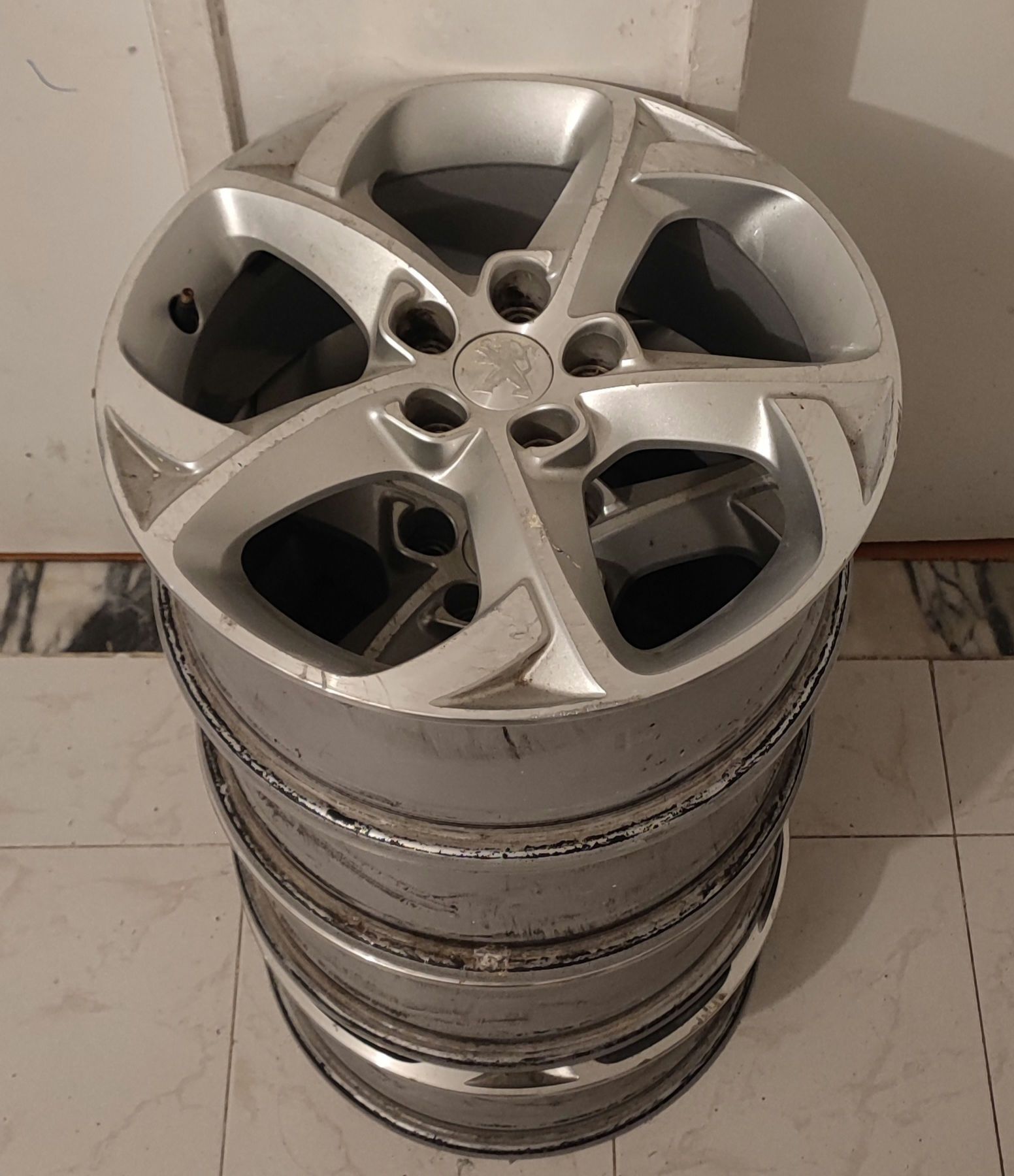 Conjunto de jantes Citroen / Peugeot - 17