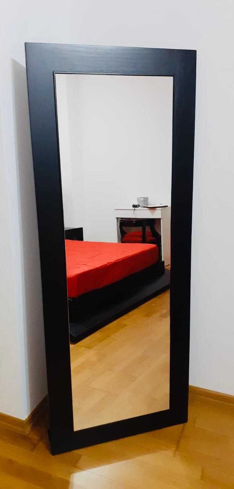 Quarto de casal em Wengué. Como novo.