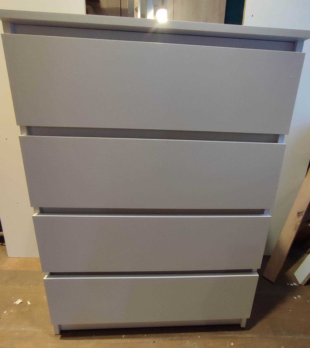 NOWOCZESNE ZŁOŻONE KOMODY - w atrakcyjnych cenach