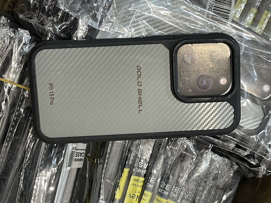 Чохол з гарним захистом для моделей 12 Pro Max 13 14 pro 15 Pro