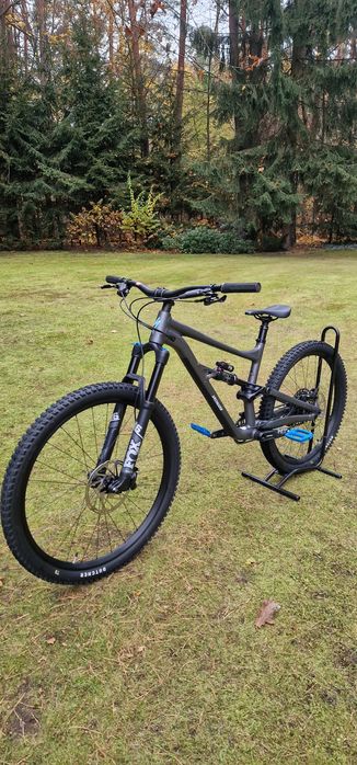 Specialized status 160 s4