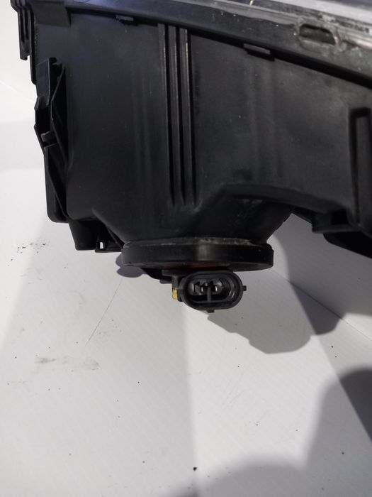 Farol de nevoeiro esquerdo Porsche 911 (997)