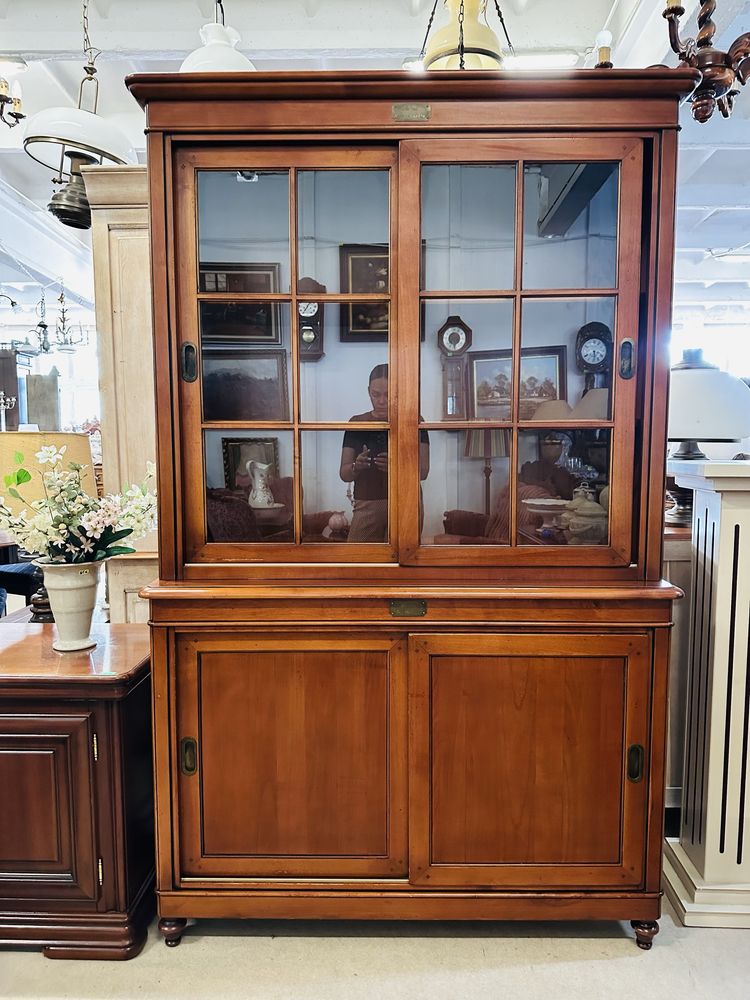 Armoire du Medecin SZAFA LEKARZA - biblioteka z przesuwnymi szafkami