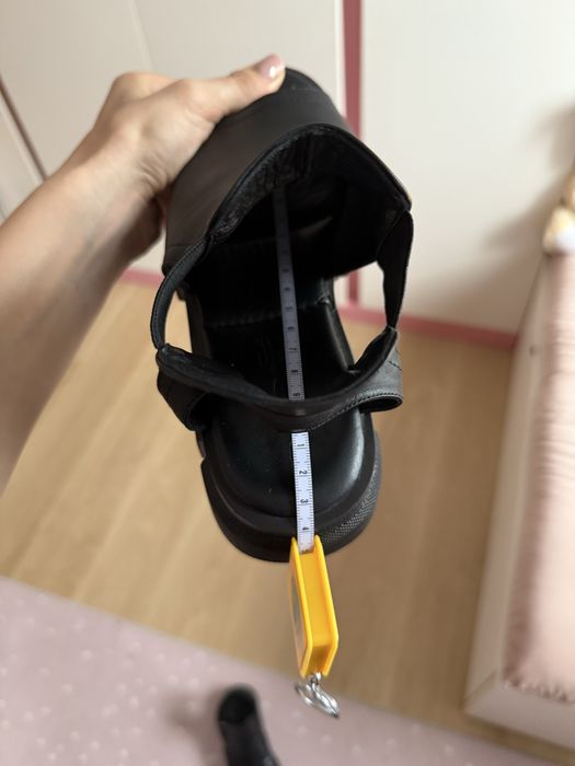 Босоніжки estello чорні/ кожа