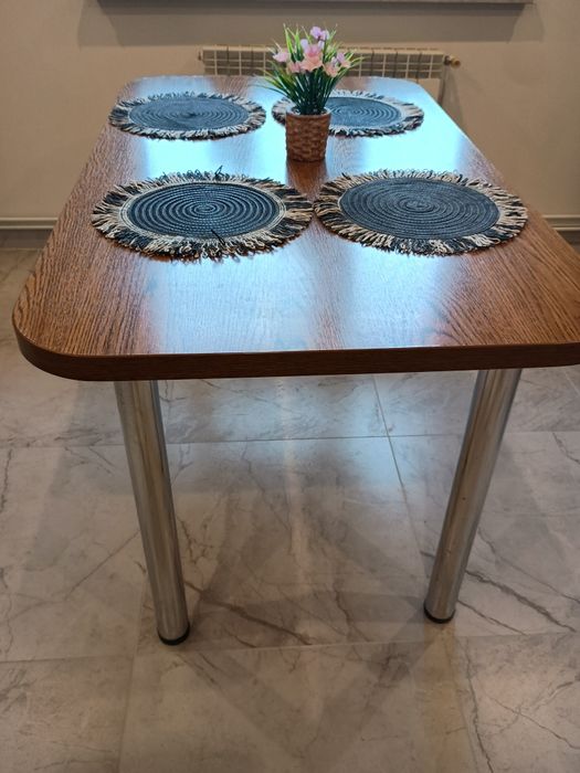 Sprzedam stół kuchenny