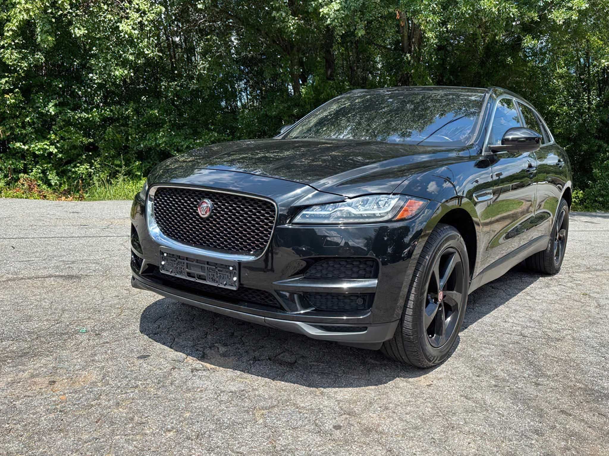 Jaguar F-Pace Prestige      2018