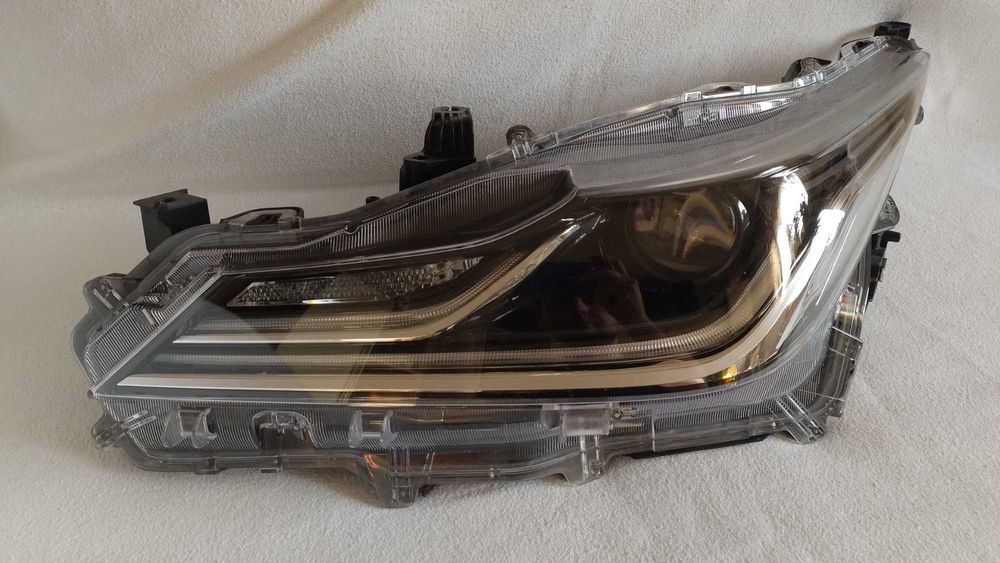 Lampa Przednia Lewa Full LED Toyota Corolla E21 Sedan 2018-