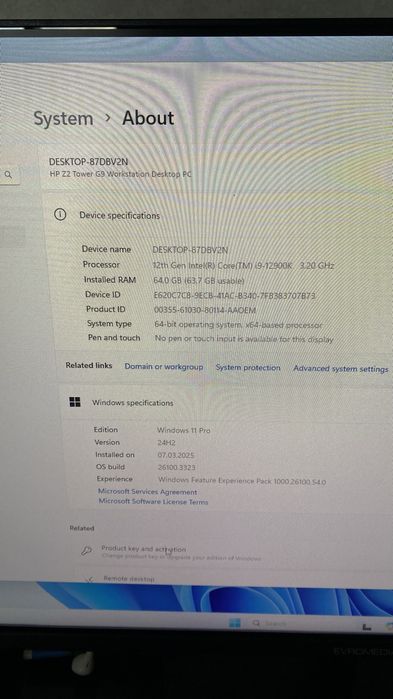 Продам почти новый HP Z2 Tower G9