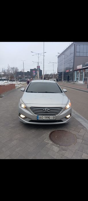 Хюндай соната в харошем состоянии звоните влюбое время