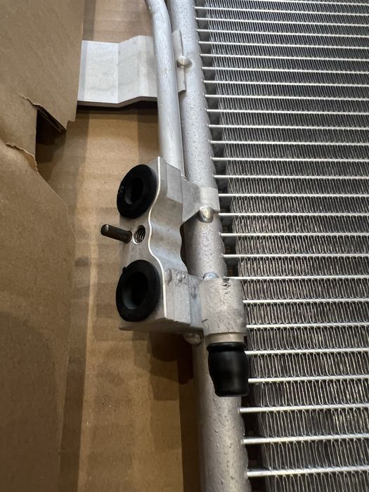 Радіатор кондиціонера Audi Q5