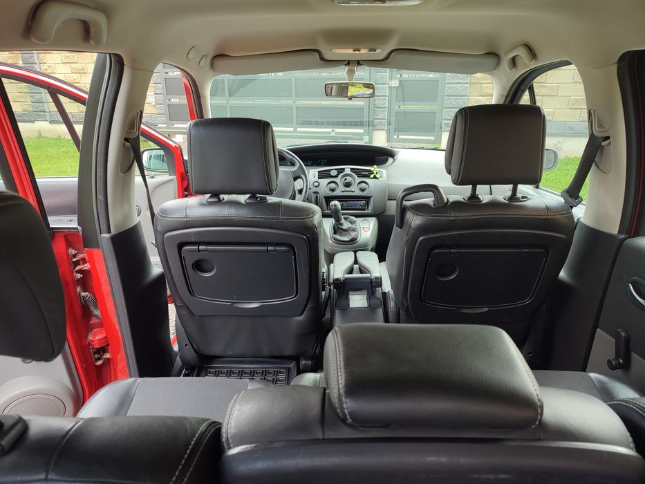 Продам авто Renault Megan Scenic II