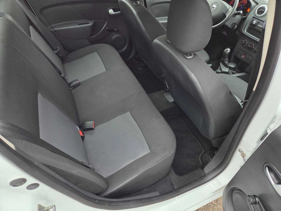 Стан нового авто!!! Dacia Logan 2015. Не битий. Не фарбований.