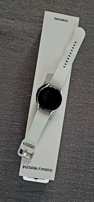 SAMSUNG watch 4 LTE 40 mm