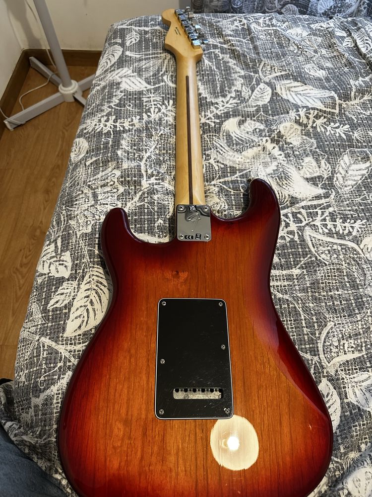 Guitarra Fender MX