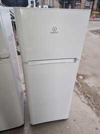 Холодильник Indesit st140 в ідеальному стані