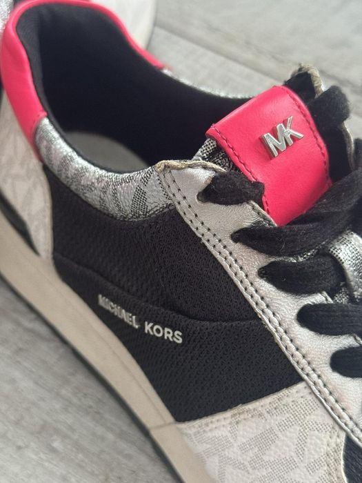 Жіночі кросівки Michael kors