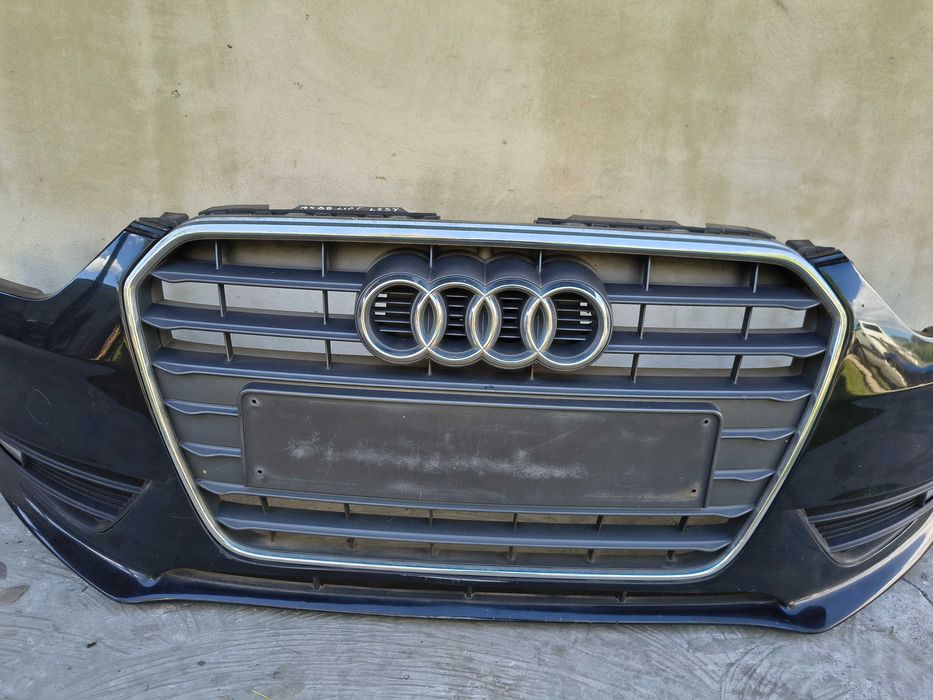Audi A4 B8 zderzak przód przedni LZ9Y Lift