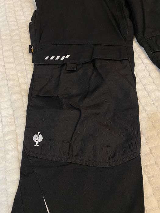 Męskie spodnie robocze logowane czarne marki Engelbert Strauss