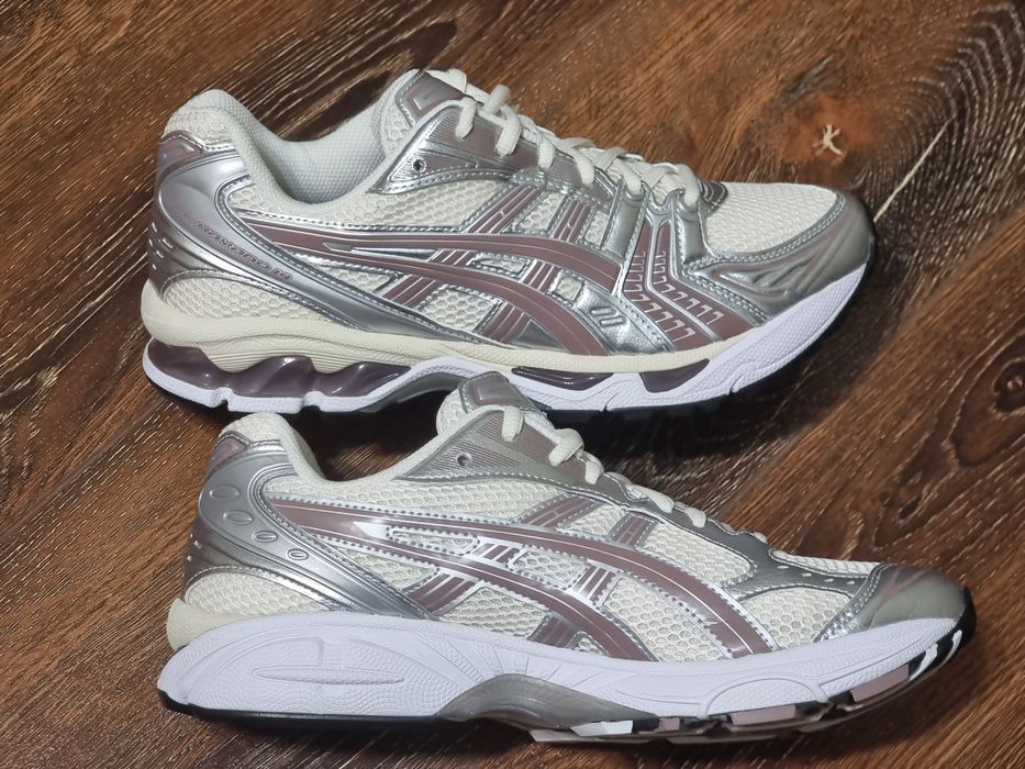 Оригінал 100% кросівки asics Gel Kayano 14  eur 42.5