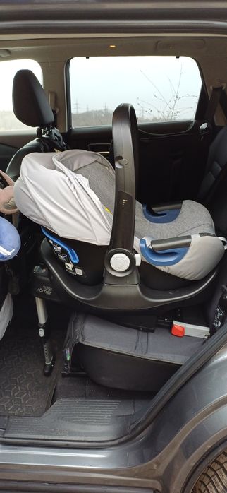 Автокрісло переноска Britax romer