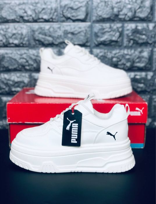 Кроссовки на танкетке белые Пума / Puma кросовки на платформе Осень