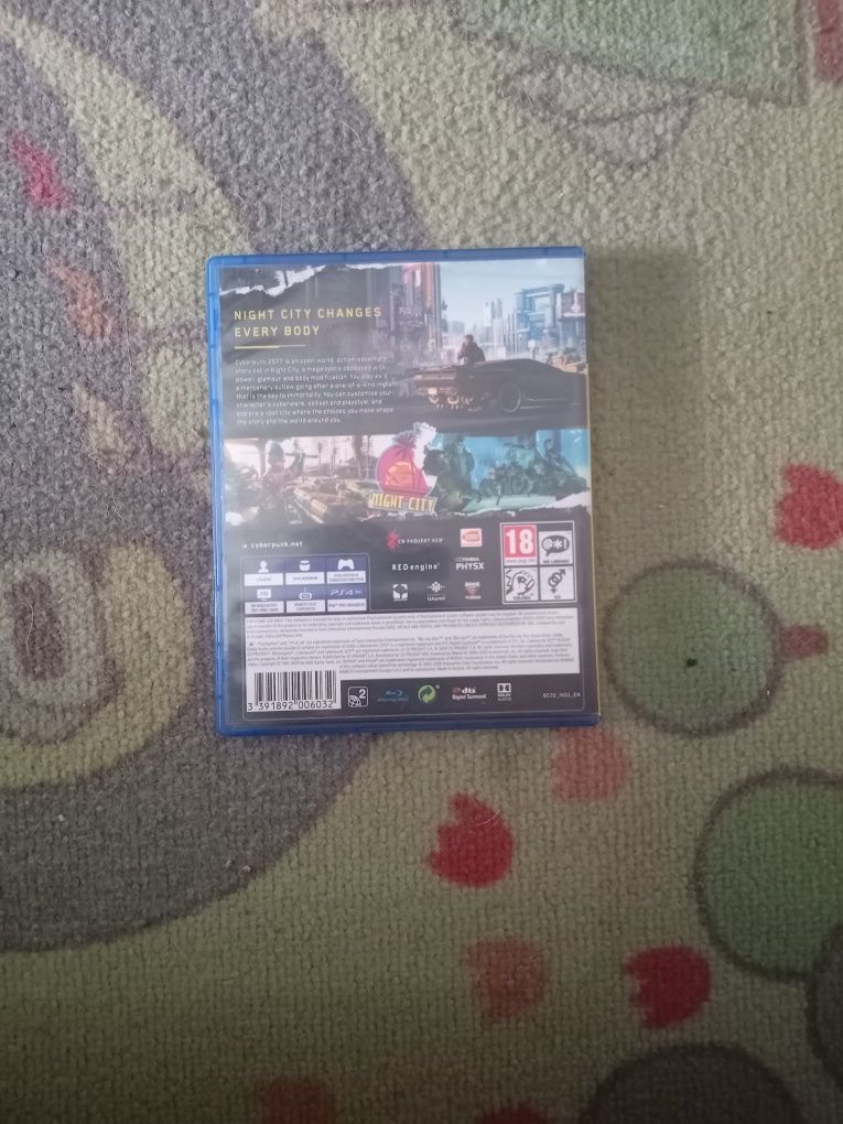 Cyberpunk 2077 em bom estado