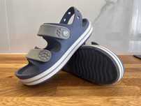 Sandały Crocs rozmiar J3 (34-35)