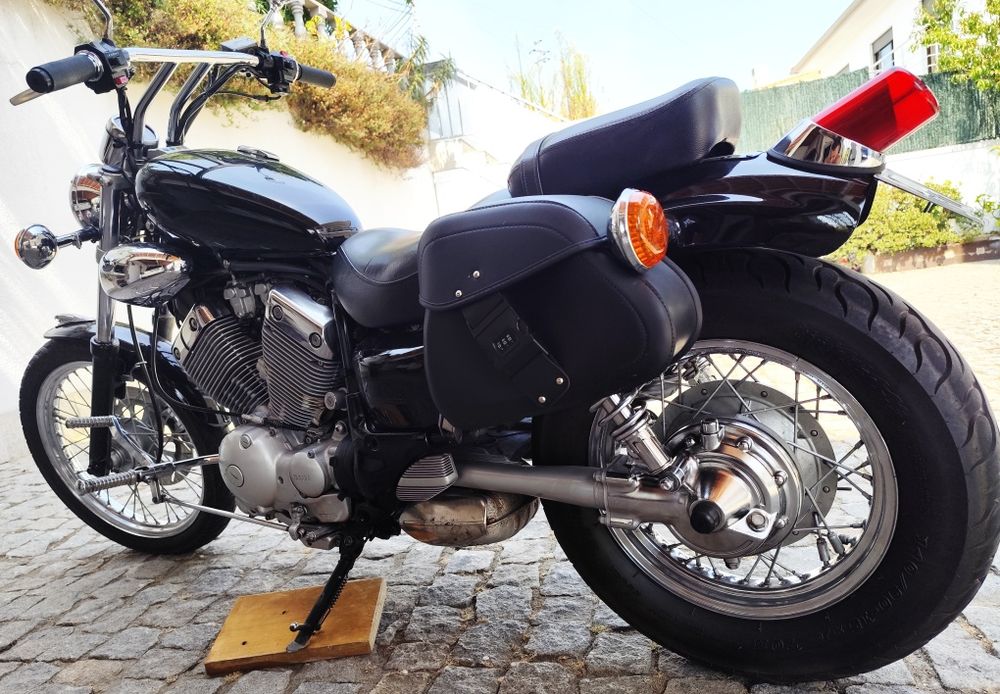 Yamaha Virago 535.