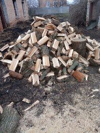 Продам дрова твердых пород дуб ясень.