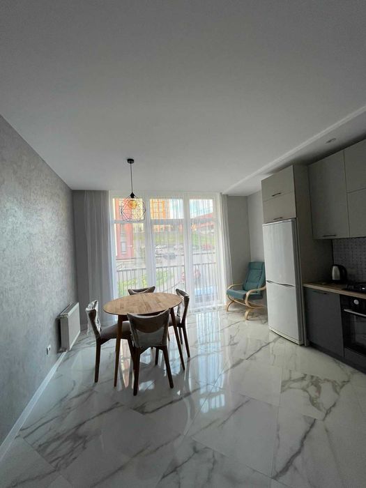 Оренда 3 кімнатної квартири в Новобудові