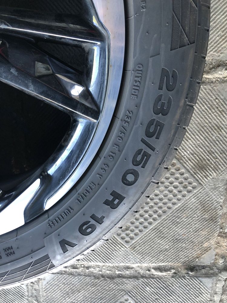 235/50R19-4шт Continental оригинал из Германии 5мм в наличие!