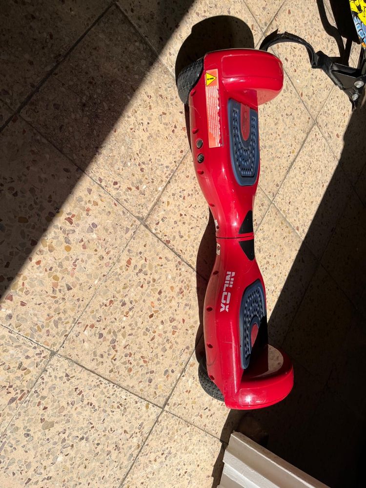 Vendo Hoverboard com kart.