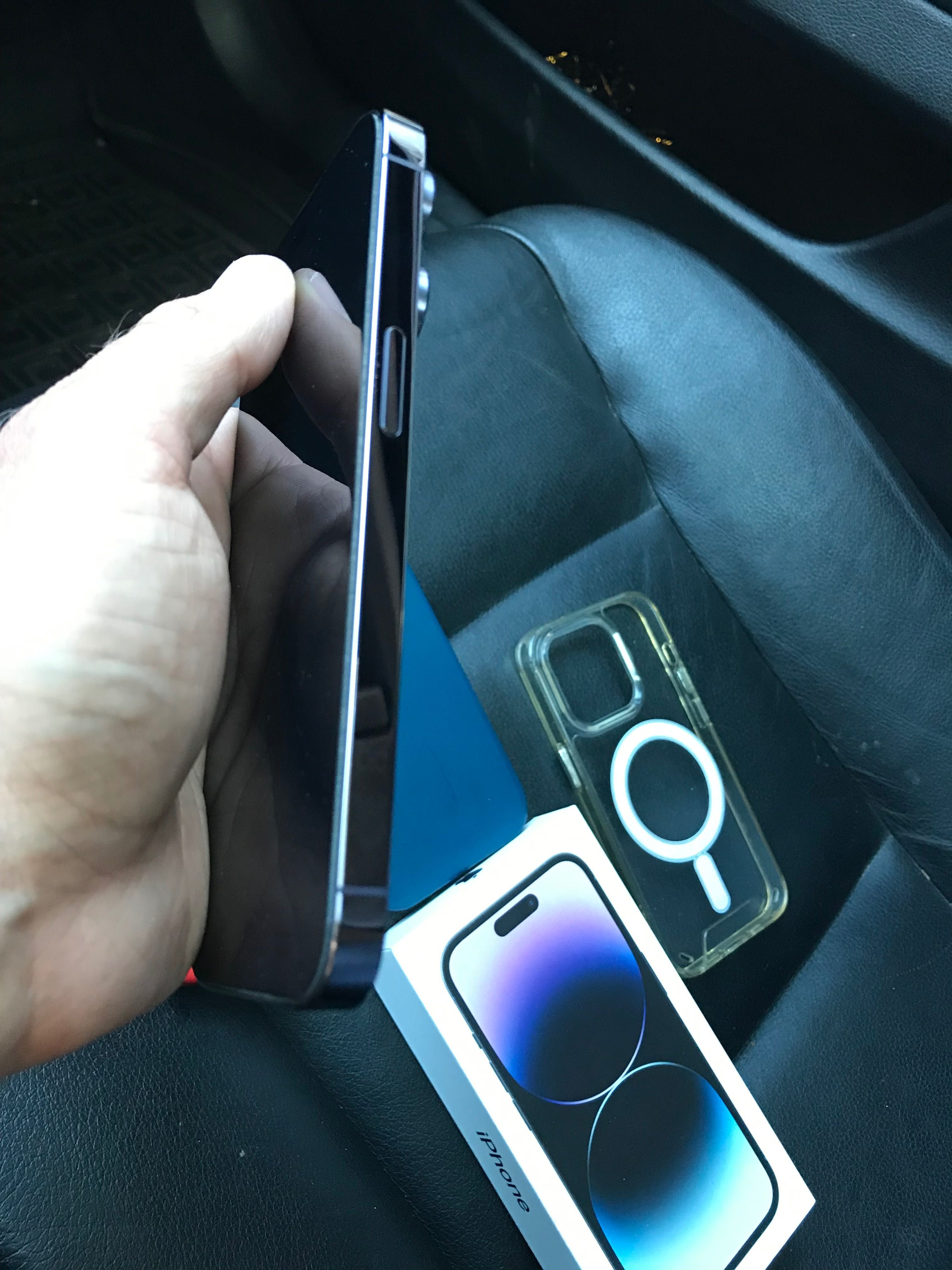 Продам IPhone 14 PRO Deep Purple на 128 gb