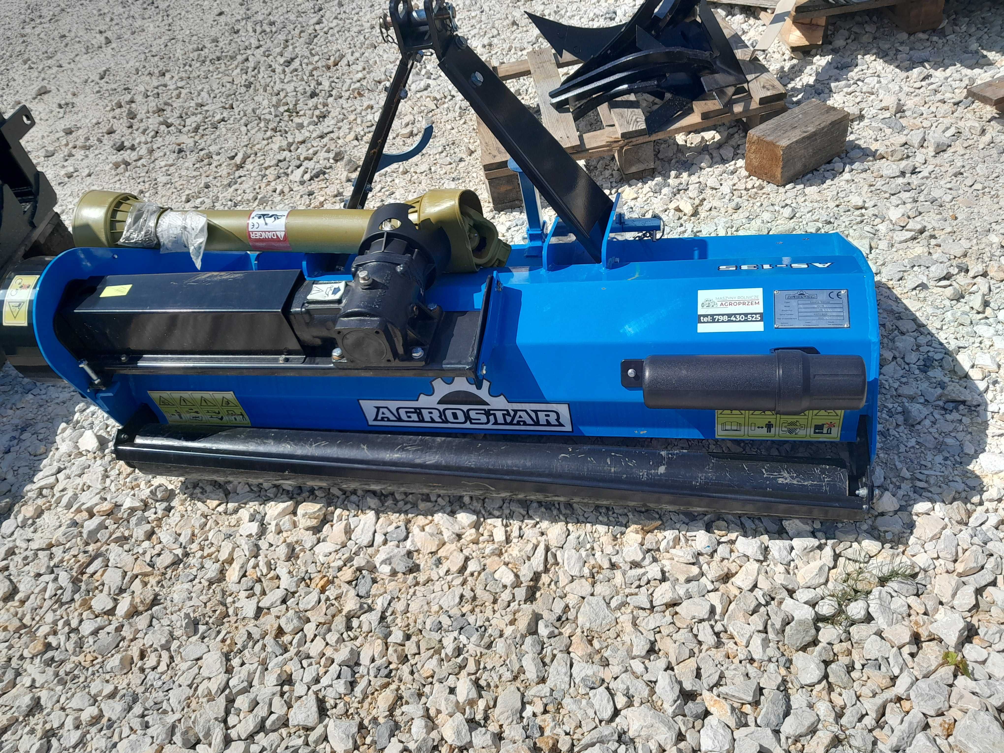 Kosiarka do traktora nowa do trawy nieużytków bijakowa Transport