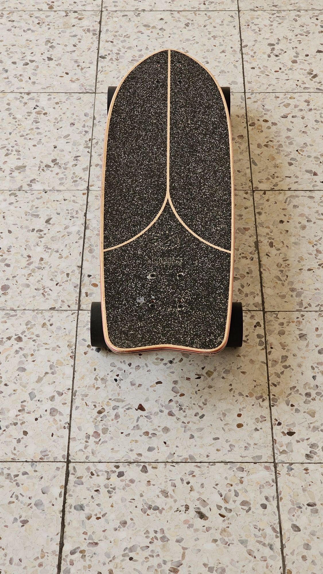 Deskorolka cruiser wave board fish 500 31,1'' x 8,85'' kółka 70 mm 78A