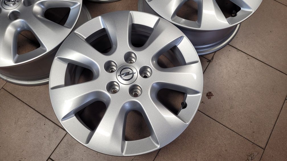 Nowe Felgi aluminiowe Oryginalne Opel Astra L 5x108