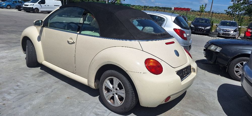 Na części Volkswagen New Beetle cabrio