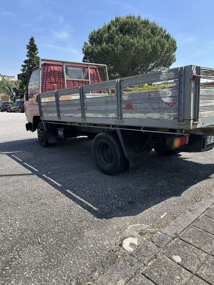 Toyota Dyna 150 - Rodado Duplo