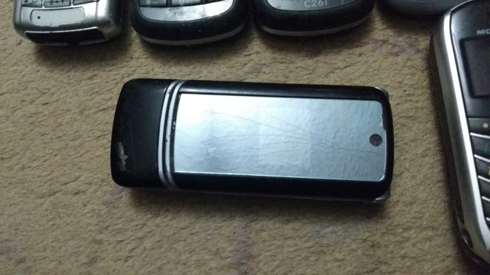 Motorola  кнопочні