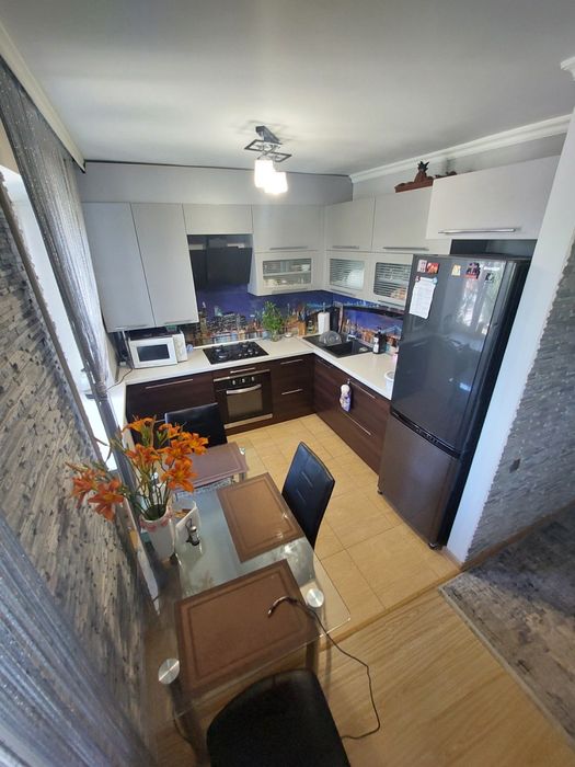 Продаж  3 кімнатна квартира  вулиця Велика  Морська Центр