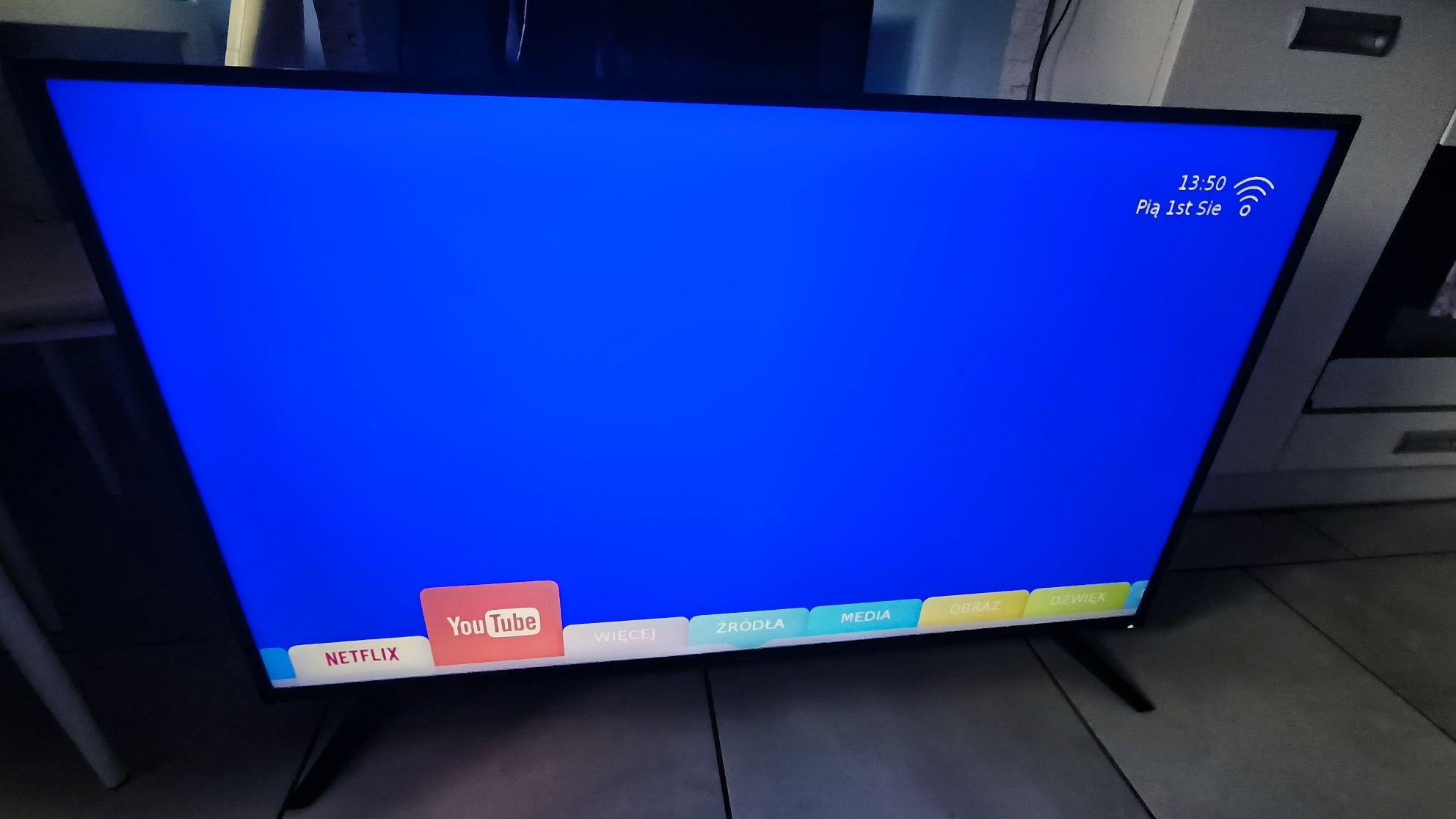 Telewizor Sharp 49 cały 4K
